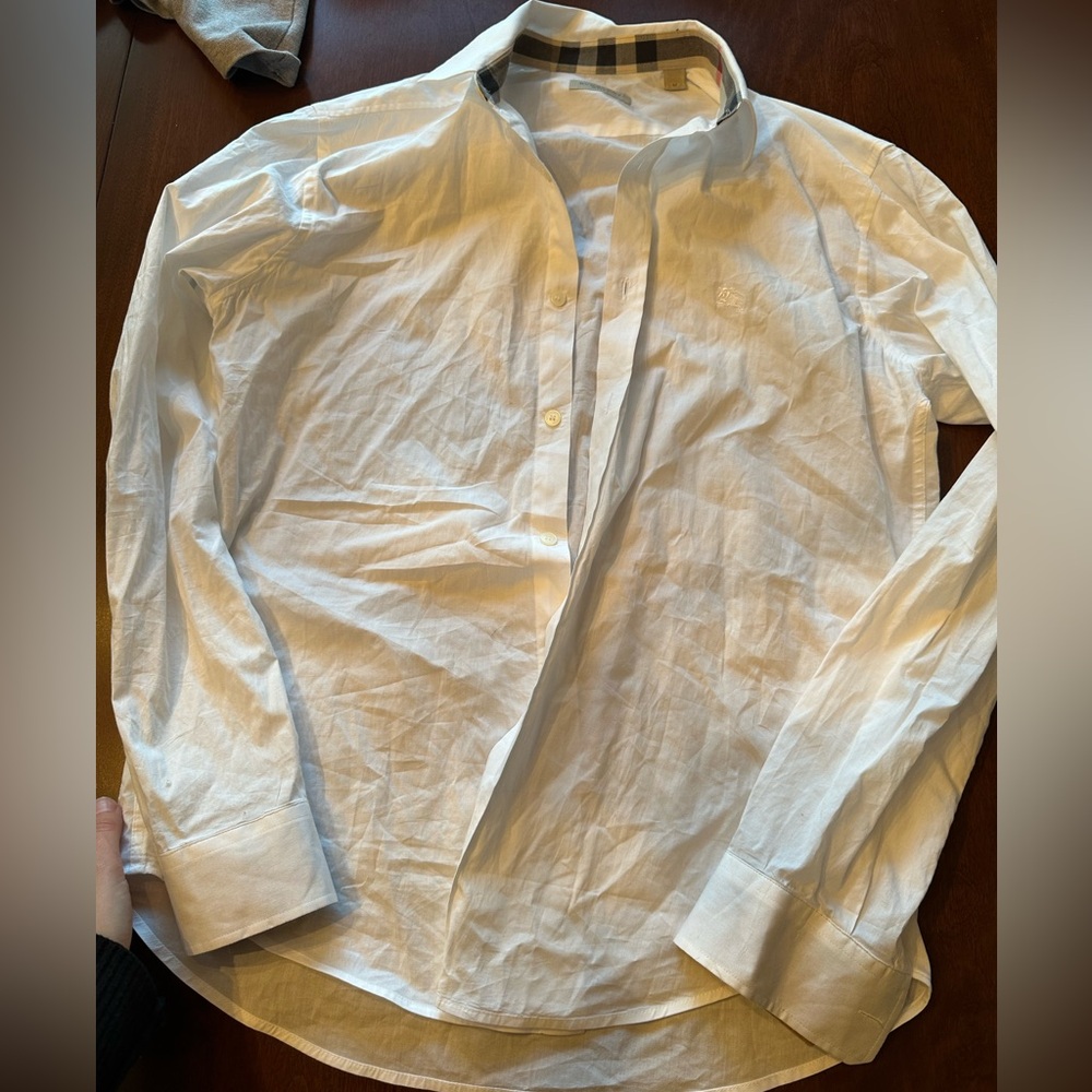 Men’s burberrry dress shirt